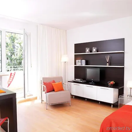 Frederics Schwabing Hotel 4*