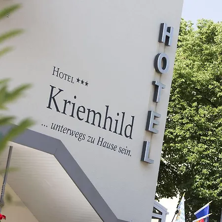 Kriemhild Am Hirschgarten Hotel München