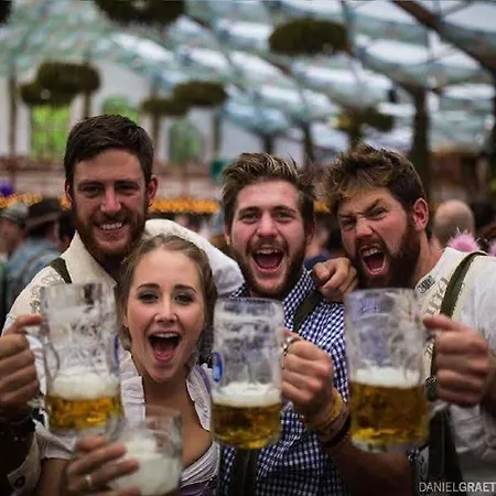 キャンプ場 Oktoberfest Party