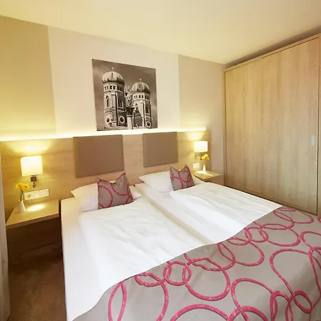 Hotell Ghotel & Living Muenchen-city 3*