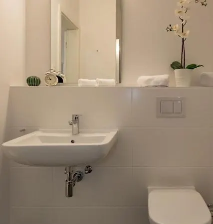 Myroom - Serviced 2* מינכן