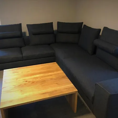 Timehouse Serviced Apartmán