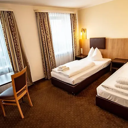 Ausbildungshotel St. Theresia 2* Munich