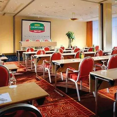 Courtyard By Marriott Center 4*