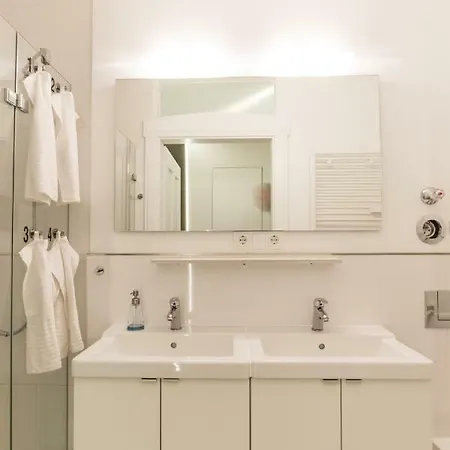 Vier Apartment