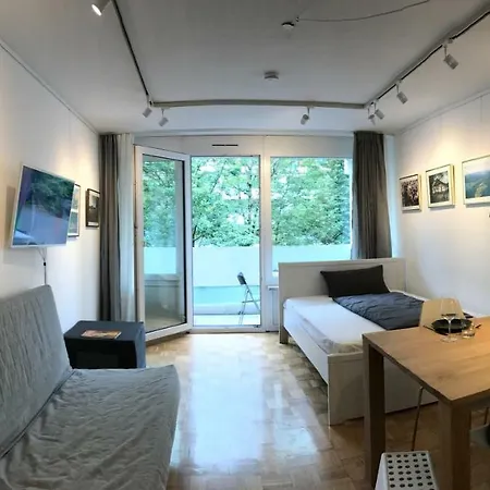 Schwabing/olympic Park/bmw Aparthotel