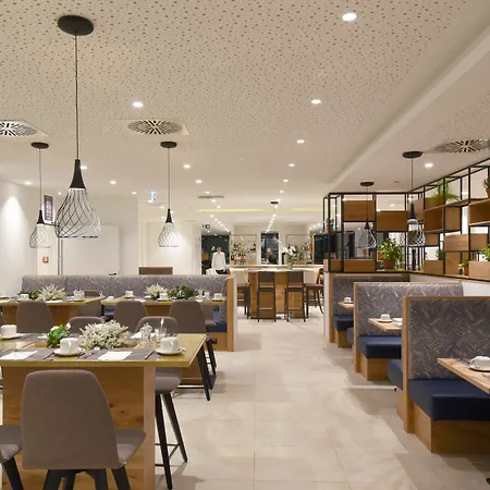 Hotel Wyndham Garden Messe Munich