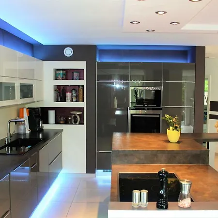 Carl Orff Apartment *
