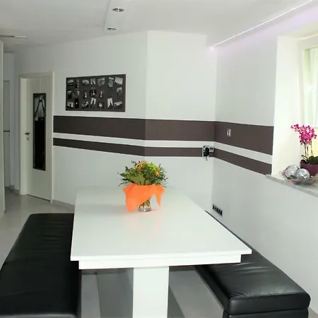 Carl Orff Apartment *