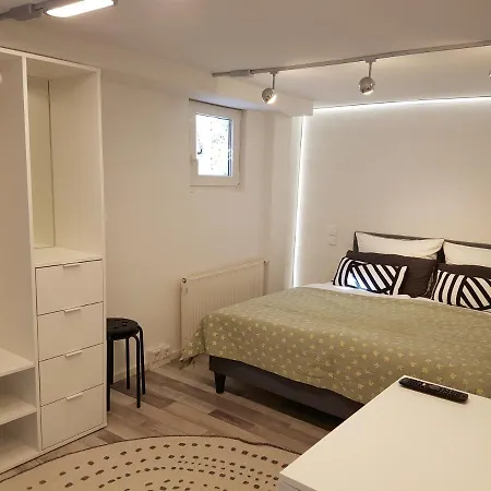 Apartment Souterrain Solln 20min Oktoberfest/zentrum