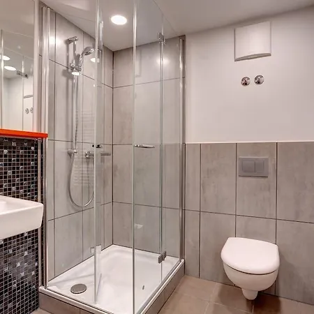 Meininger Olympiapark Hotel 3*