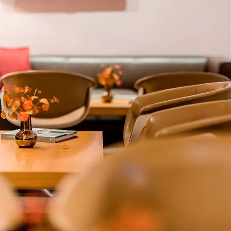 فندق Boutique Atrium 4*