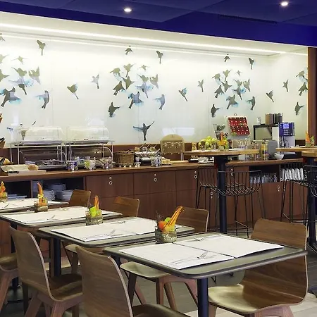 Adagio Aparthotel 4*