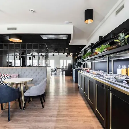Hotel Abasto Feldmoching 3*