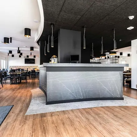 Hotel Abasto Feldmoching 3*