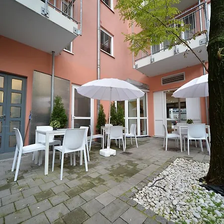 Bayer's Boardinghouse Und Aparthotel 3*