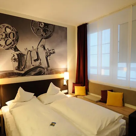 Vienna House Easy By Wyndham Otel