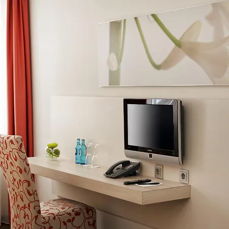 H+ Hotell 4*