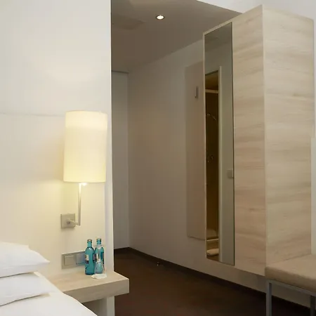 H+ 4* München
