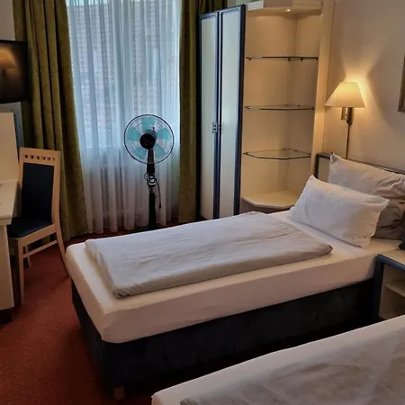 Myminga4 - & Serviced Hotel Monaco di Baviera