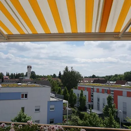 Δωμάτια σε οικογενειακή κατοικία Doppelzimmer Mit Ensuite Bathroom Zur Wiesn Μόναχο