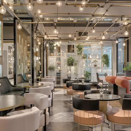 Hilton 4* München