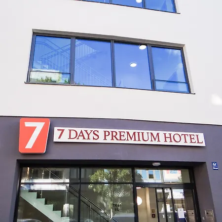 Campanile Sendling מלון 3*