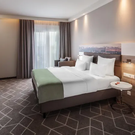 - East, An Ihg 4* München