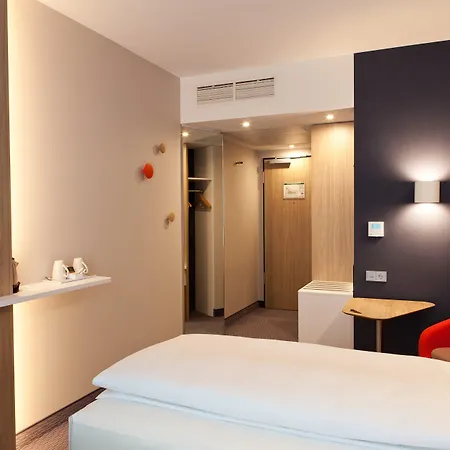 Express - Olympiapark By Ihg Hotel Munich