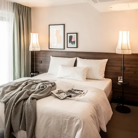 Revo Aparthotel 4*