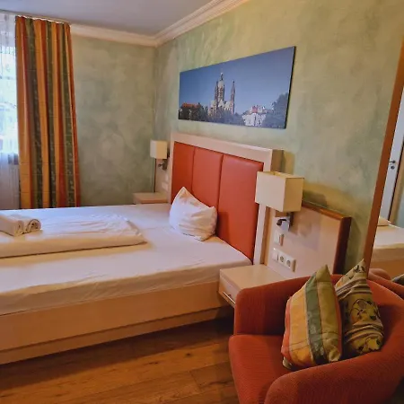 Landgasthof Deutsche Eiche 3* 뮌헨