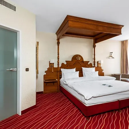 Hotel King's First München