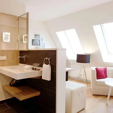 Otel Vienna House Easy By Wyndham 4*