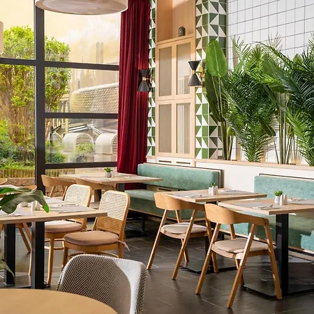 Center Affiliated By Melia Hotel