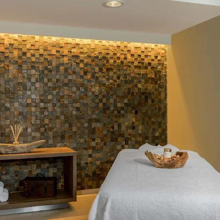 Four Points By Sheraton Arabellapark 4* מינכן