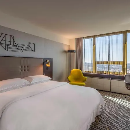 מלון Four Points By Sheraton Arabellapark 4*