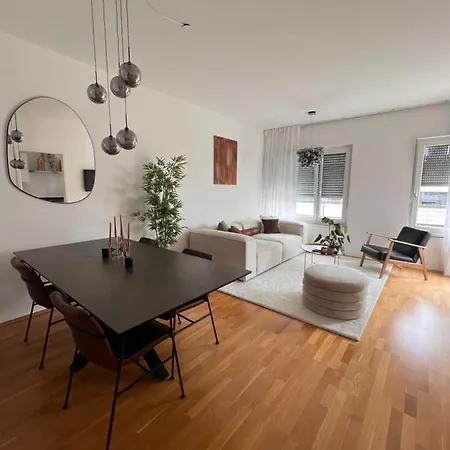 아파트 Modern 2-room In The Heart Of