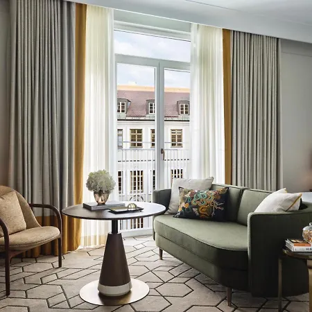 Hotel Rosewood