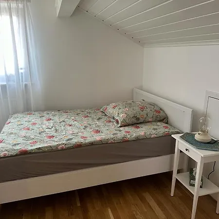 Lichtdurchflutete 90 M2 Drei Duplexwohnung In Altperlach Μόναχο