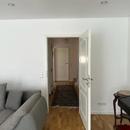 아파트 Lichtdurchflutete 90 M2 Drei Duplexwohnung In Altperlach *