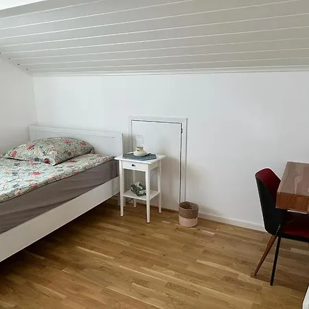 Lichtdurchflutete 90 M2 Drei Duplexwohnung In Altperlach 뮌헨