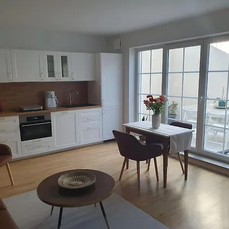 Helle 3 Souterrainwohnung In Einem Neubau-villa * Μόναχο