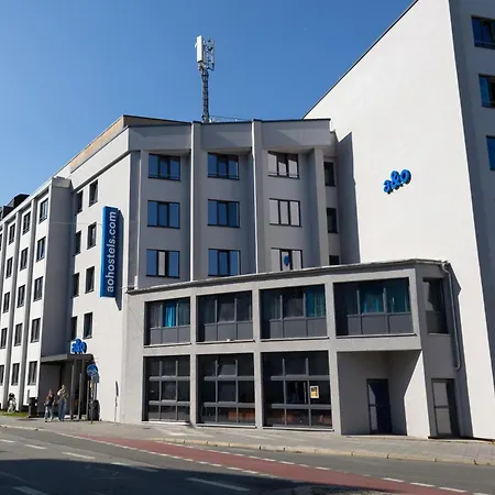 A&o Hackerbruecke * Μόναχο