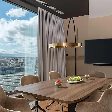 Hotel Nh Collection Bavaria 4*