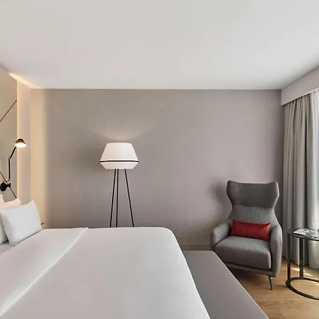 Hotel Nh Collection Bavaria 4*