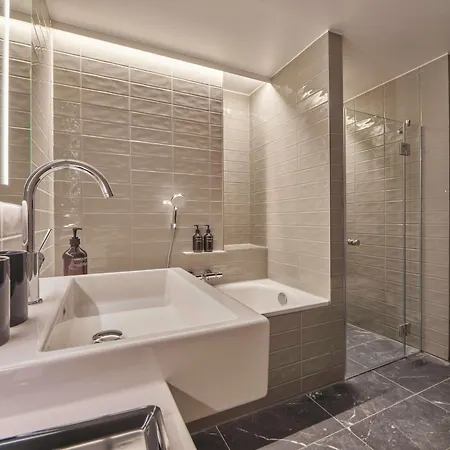 Aparthotel Adina München