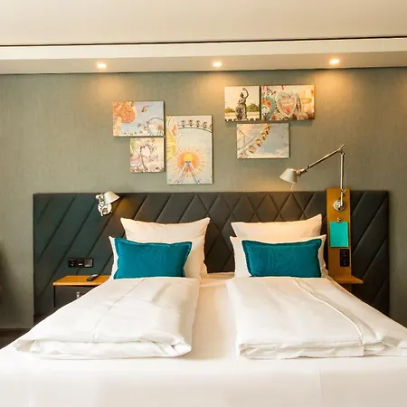 Hotel One Muenchen-westend 3*