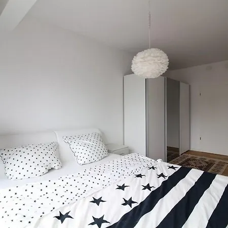 아파트 House With Private Pool And Garden 뮌헨