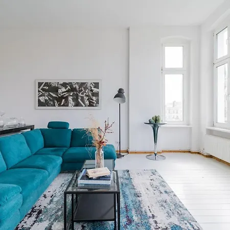 Apartment Center Schwabing Spacious Flat