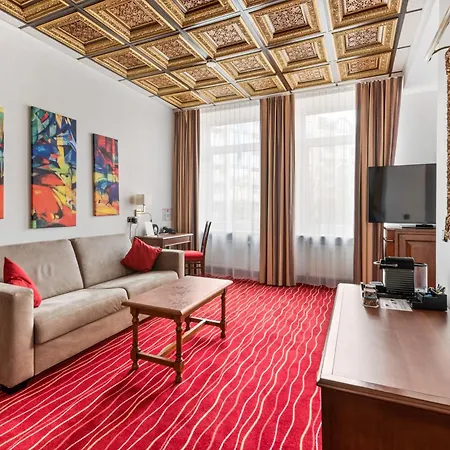 King's First Hotel 4*